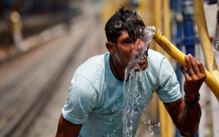 গরমে সুস্থ থাকবেন যেভাবে