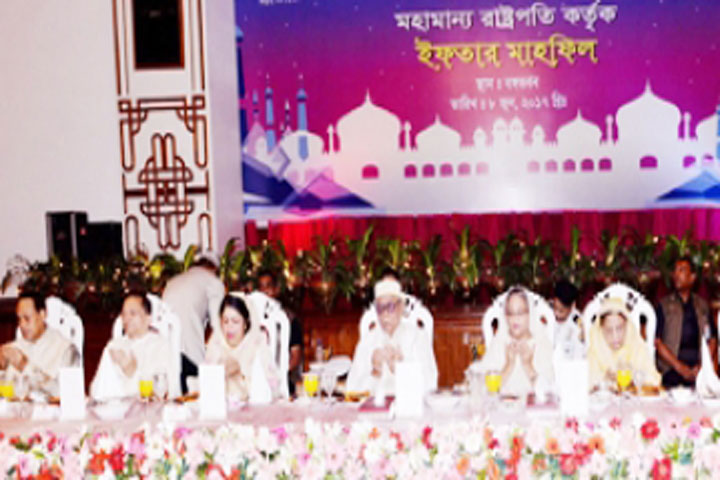 রাষ্ট্রপতির ইফতারে প্রধানমন্ত্রী