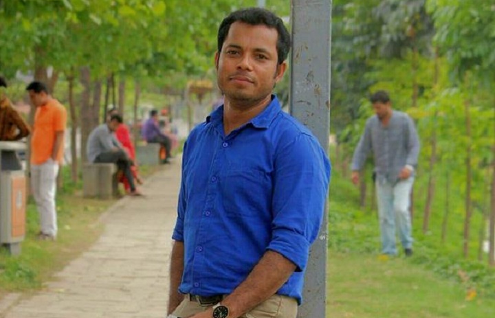 নির্মাতা রফিক শিকদারের পরিবারের ওপর সন্ত্রাসী হামলা