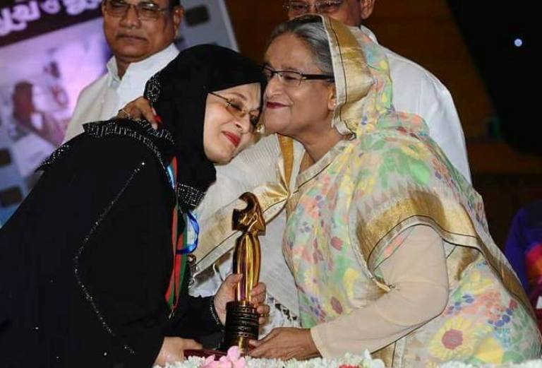 প্রধানমন্ত্রীর আশ্বাসে চলচ্চিত্র পরিবারে স্বস্তি