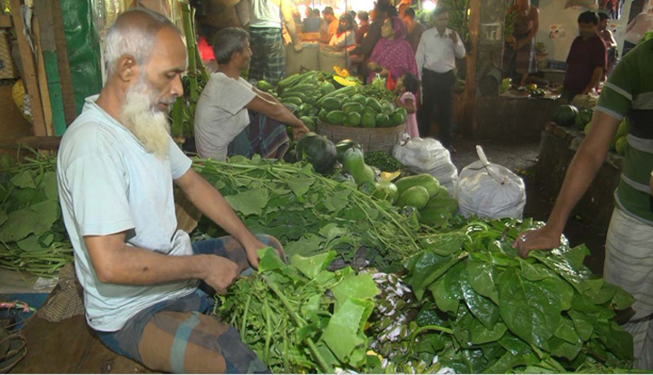 এক মুঠো শাক ৪০ টাকা!