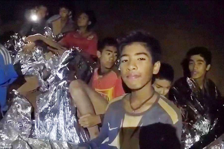 First 2 members of Thai soccer team recovered from cave