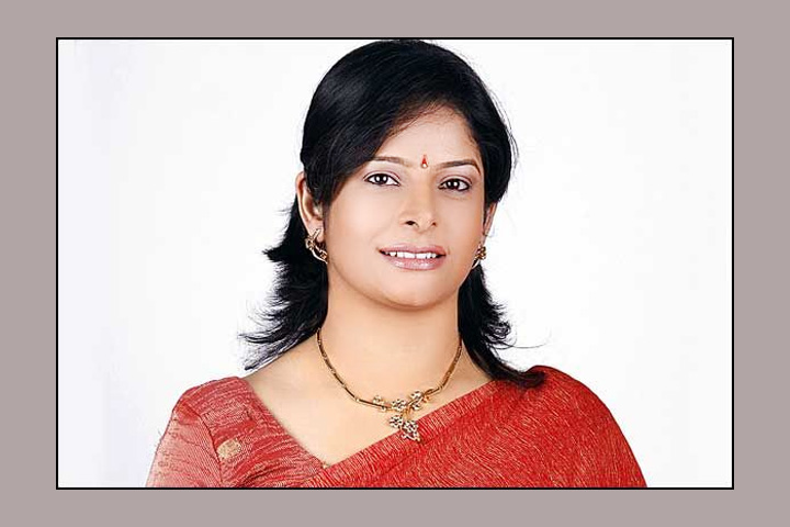 জনপ্রিয় অভিনেত্রী নূপুর অলঙ্কার ভালো নেই