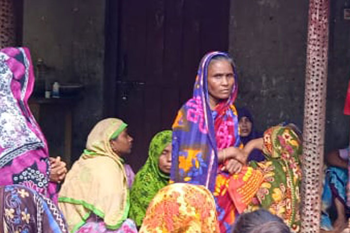 এক পরিবারে তিন খুন, মামলা করার লোক নেই