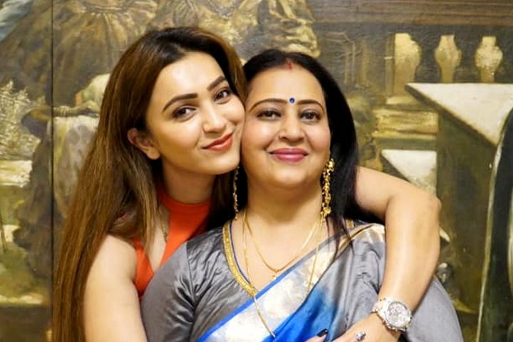 মা হারালেন অভিনেত্রী কৌশানী