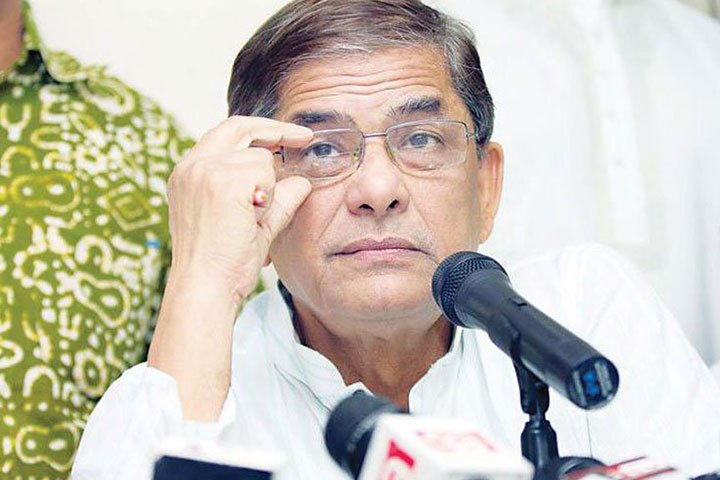 চলে গিয়েও ফিরে আসলেন মির্জা ফখরুল
