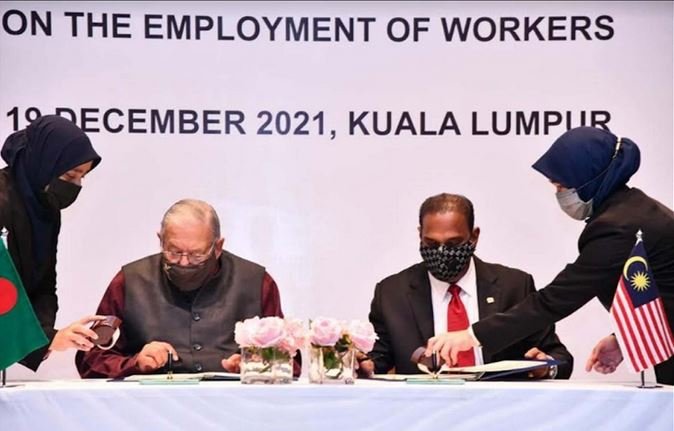 Bangladesh, Malaysia sign MoU on workers recruitment