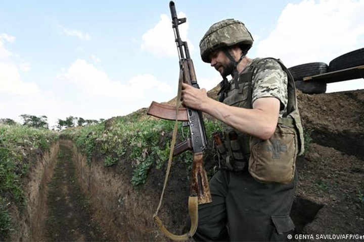 Ukrainian forces sweep south toward Russia-held Kherson