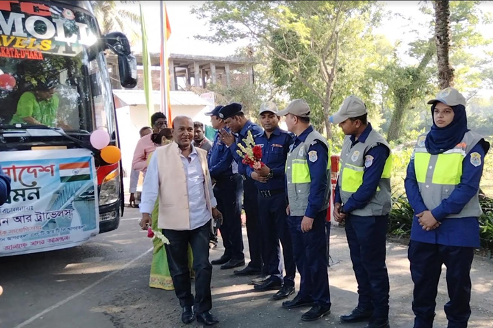 বাংলাদেশের দর্শনীয় স্থান ঘুরবে ভারতীয় ৩৮ নাগরিক