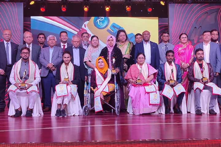 6 Individuals-Organizations obtain 'RTV SMC MoniMix Award' 2022