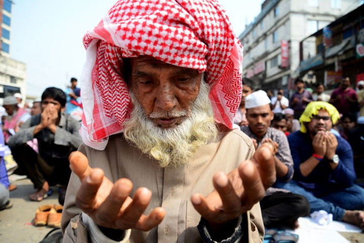 First phase of Ijtema ends with Akheri Munajat