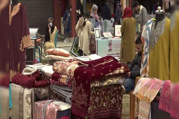 Umeed Women Haat Exhibition of traditional crafts, culinary skills organised in Srinagar