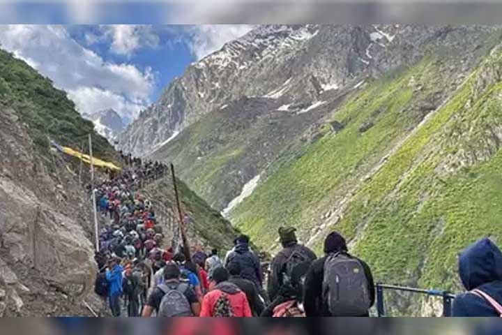 Over 67,000 devotees visit Amarnath cave shrine in first 5 days of pilgrimage