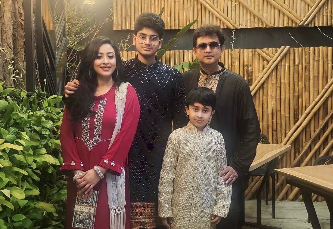 আমিন খান ও তার পরিবার