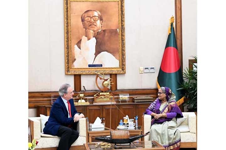 Spanish entrepreneurs can choose Bangladesh for investment: PM.