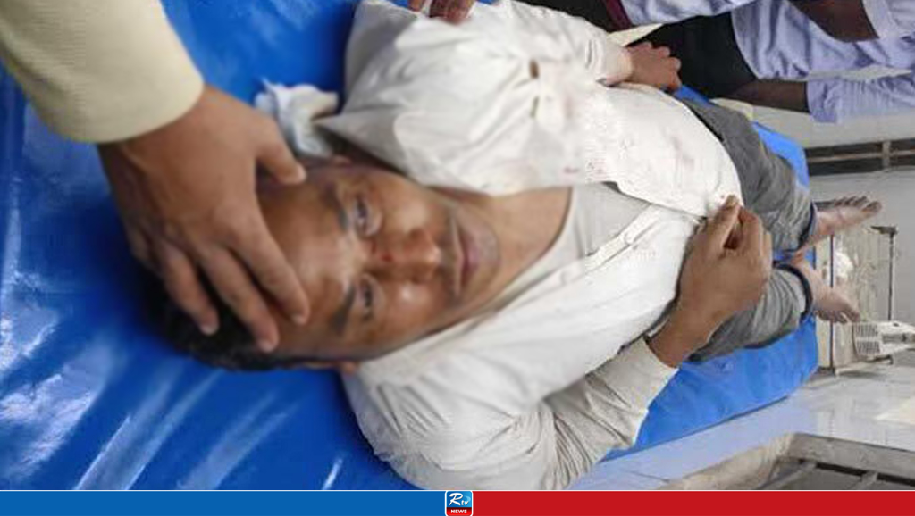 চলন্ত ট্রেনে পাথর নিক্ষেপ, গুরুতর আহত চালক
