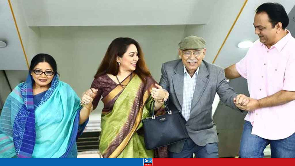 ঈদে হানিফ সংকেতের ‘আলোকিত অন্ধকার’