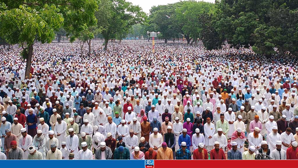 শোলাকিয়ায় ঈদুল ফিতরের জামাতে জনসমুদ্র