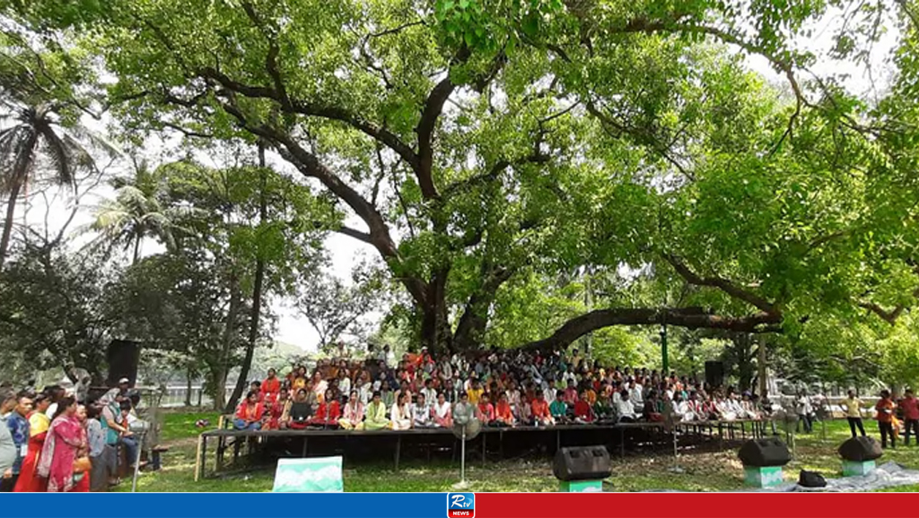বর্ষবরণে রমনা বটমূলে ছায়ানটের প্রস্তুতি