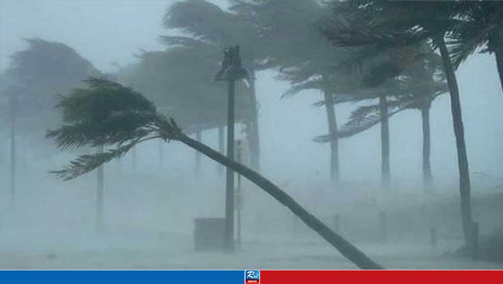 ৬০ কিলোমিটার বেগে ঝড়ের আশঙ্কা, ৪ অঞ্চলে সতর্ক সংকেত