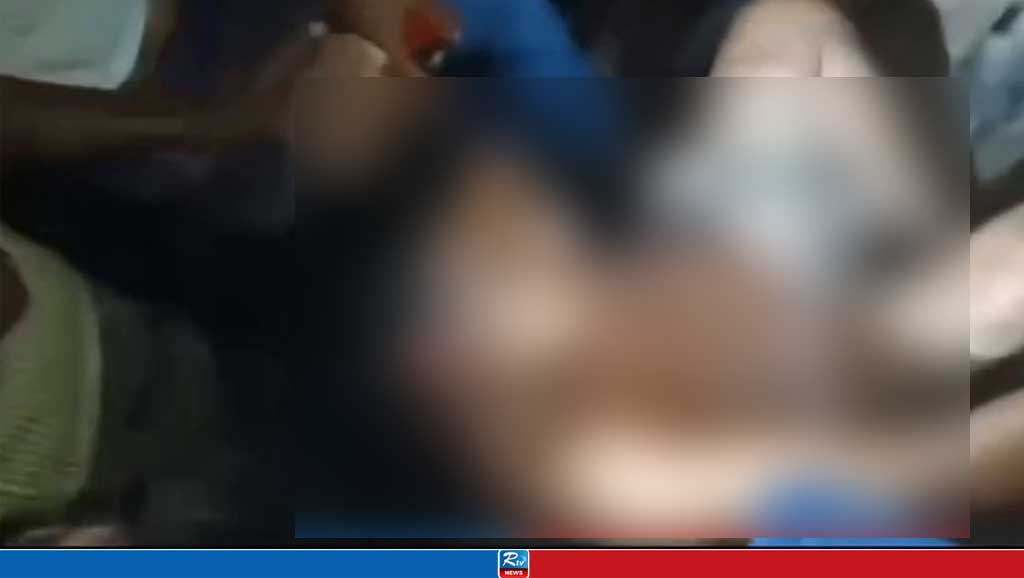 অন্তরঙ্গ অবস্থায় ধরা প্রধান শিক্ষক, গাছের সঙ্গে বেঁধে গণধোলাই