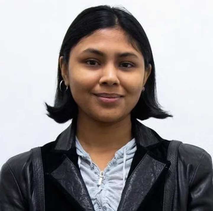 আনুশা আলমগীর