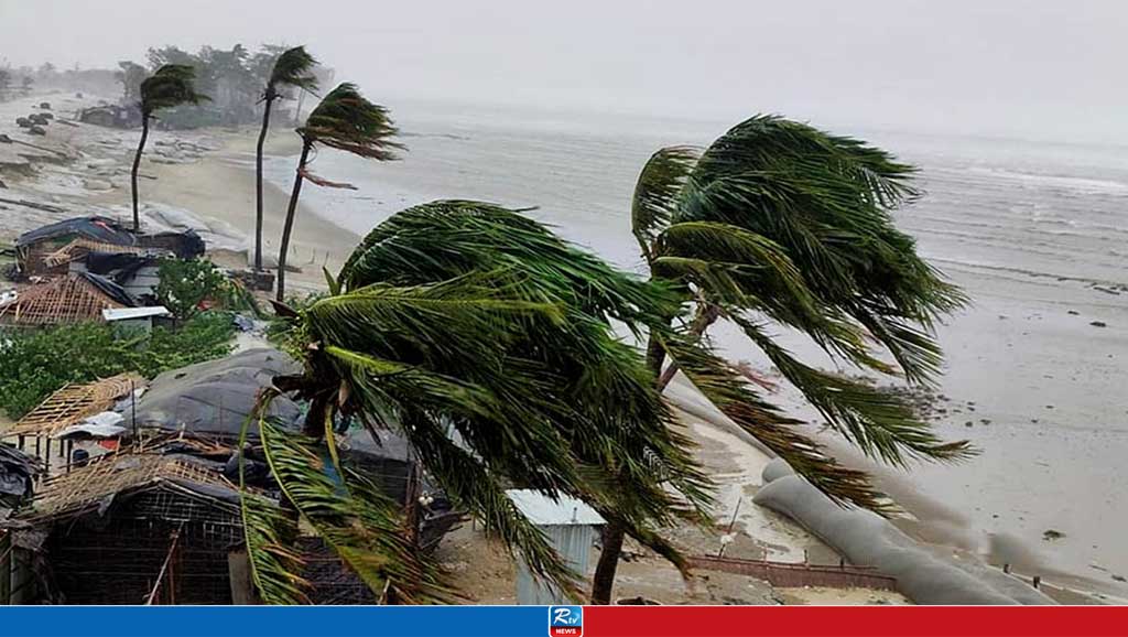 সকাল ৯টার মধ্যে ঝড়ের পূর্বাভাস, ১২ অঞ্চলে সতর্ক সংকেত