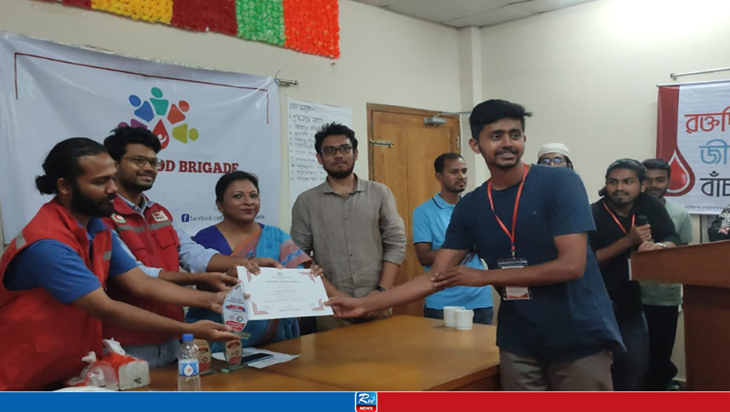 নোবিপ্রবি শিক্ষার্থীদের প্রাথমিক চিকিৎসার প্রশিক্ষণ প্রদান