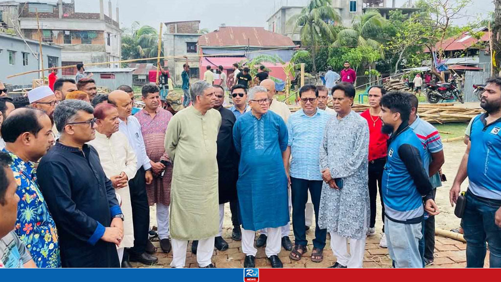 ঘূর্ণিঝড়ে ক্ষতিগ্রস্ত এলাকায় আ.লীগের প্রতিনিধিদল