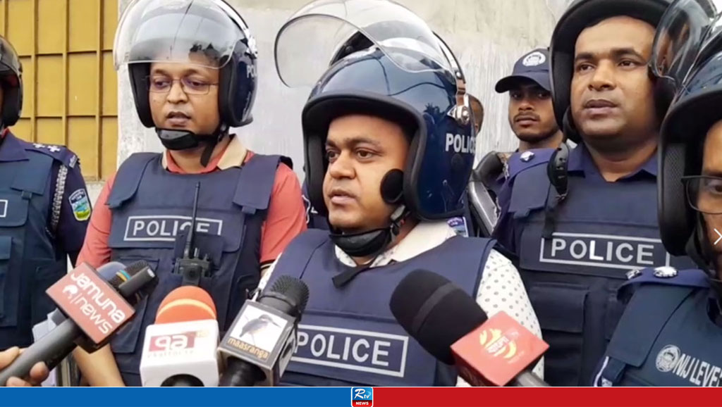 নেত্রকোণার সেই বাড়িতে মেলেনি কোনও জঙ্গি, অস্ত্র-হ্যান্ডকাফ উদ্ধার