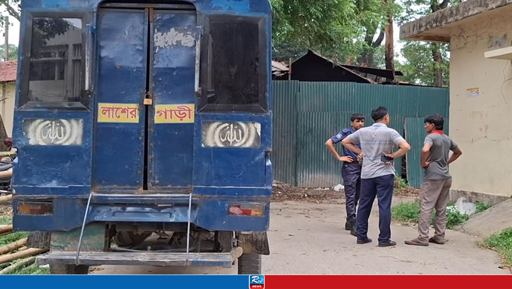 ট্রেনের ধাক্কায় ইজিবাইক আরোহী নিহত