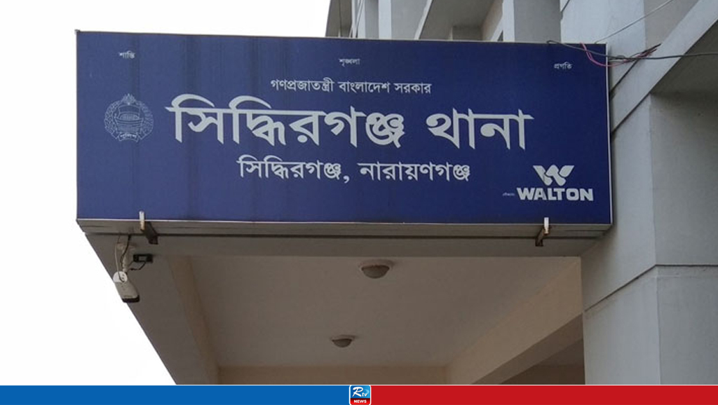 বারান্দায় ঝুলছিল কলেজছাত্রের মরদেহ