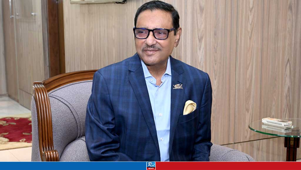 সিঙ্গাপুর থেকে ফিরেছেন কাদের 
