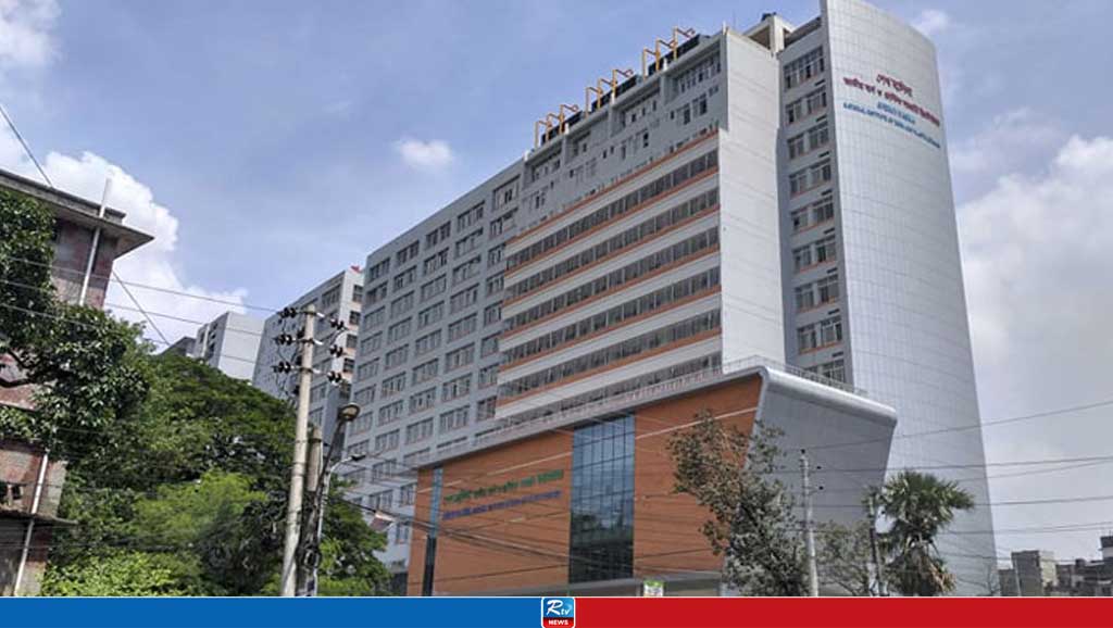 বসুন্ধরায় এসি বিস্ফোরণ: শিশু আয়মানের পর চলে গেলেন খালাও