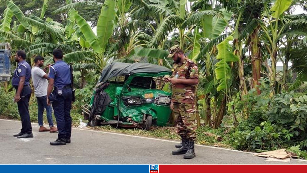 প্রাইভেটকার-সিএনজি মুখোমুখি সংঘর্ষ, নিহত ২