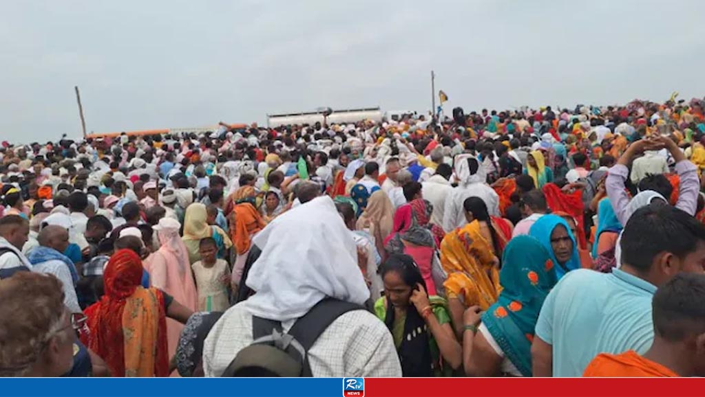 ভারতে ধর্মীয় অনুষ্ঠানে পদদলিত হয়ে নিহত বেড়ে ১০৭