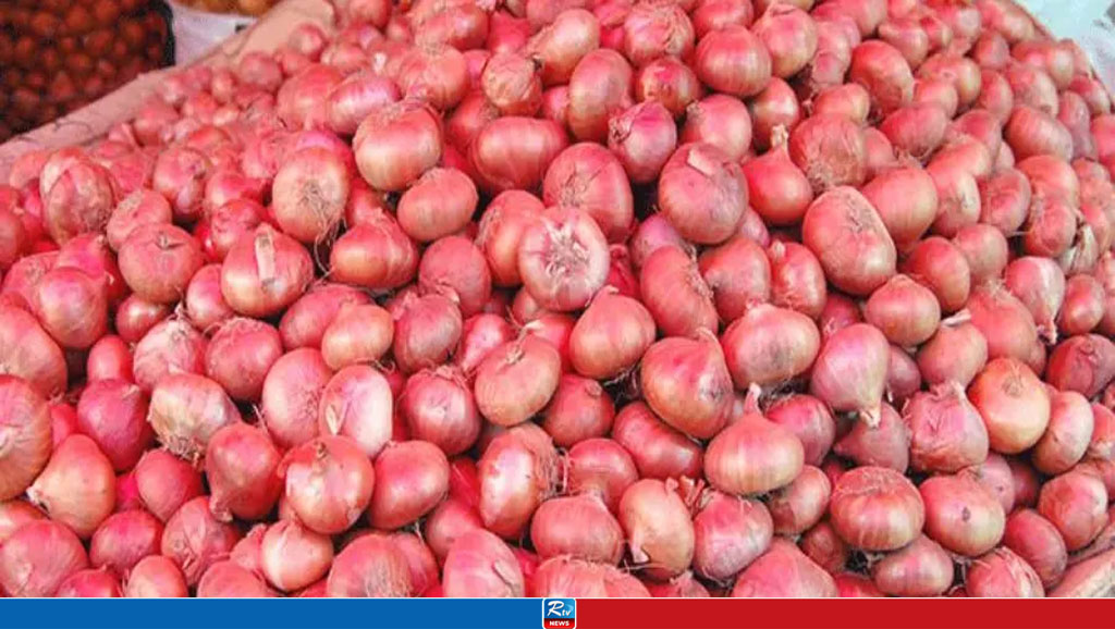 Onion prices soar above Tk 100