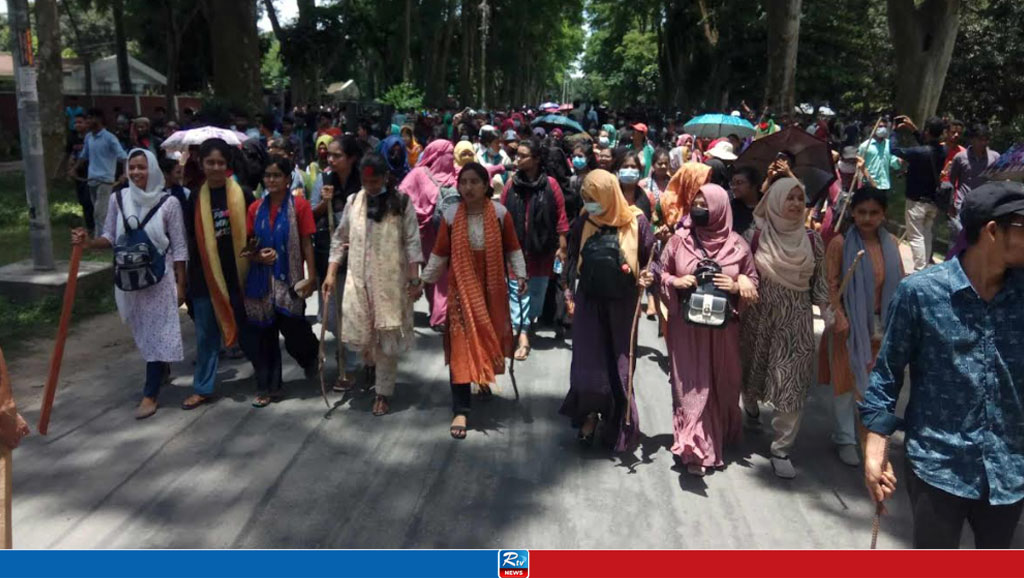 বিক্ষোভে আজও উত্তাল রাজশাহী বিশ্ববিদ্যালয়