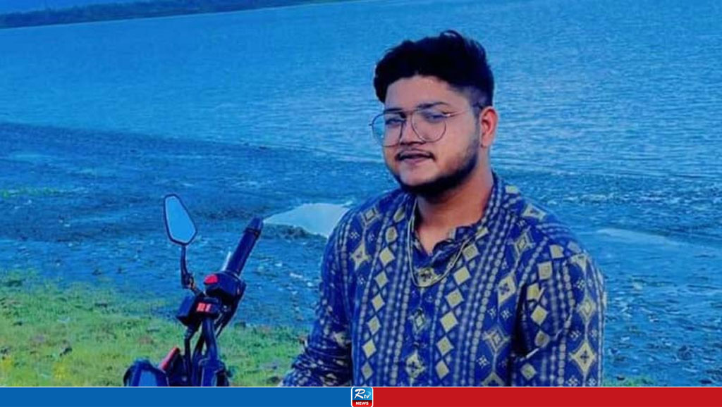 দশদিন পেরিয়ে গেলেও রায়হানের কথা ভুলতে পারছেন না মা-বাবা