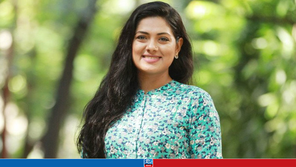 তিশার কণ্ঠে ‘শিকল পরা ছল’ ভাইরাল