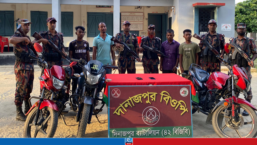 ঠাকুরগাঁওয়ে সীমান্ত দিয়ে অবৈধভাবে ভারতে প্রবেশের সময় আটক ৪