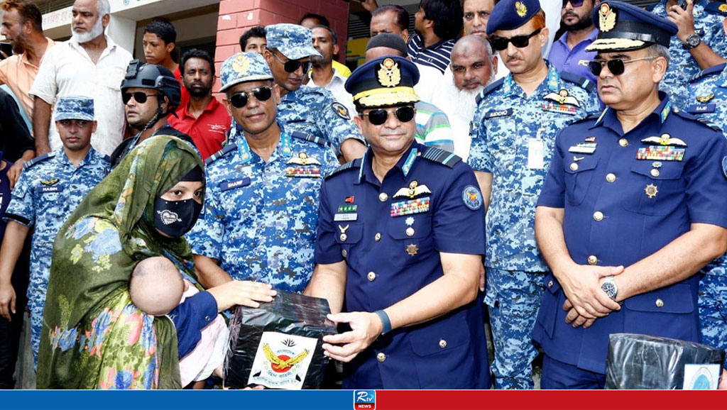 ফেনীর বন্যাদুর্গত এলাকা পরিদর্শনে বিমানবাহিনী প্রধান