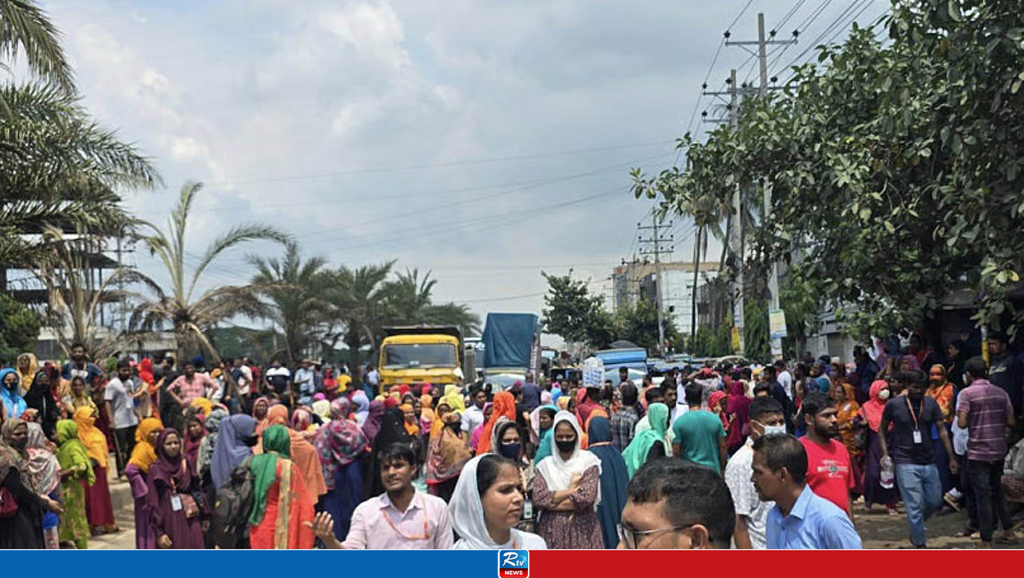 আন্দোলনের মুখে আশুলিয়ায় ৬০ পোশাক কারখানা বন্ধ