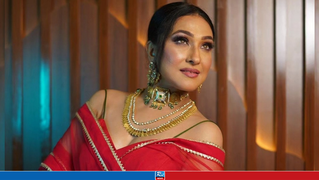 ঋতুপর্ণা সেনগুপ্ত