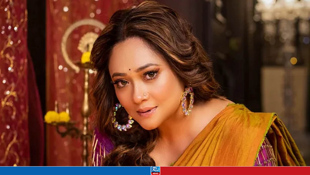 নিজ ভিটা দেখতে মাকে বাংলাদেশে নিয়ে আসতে চান রূপাঞ্জনা