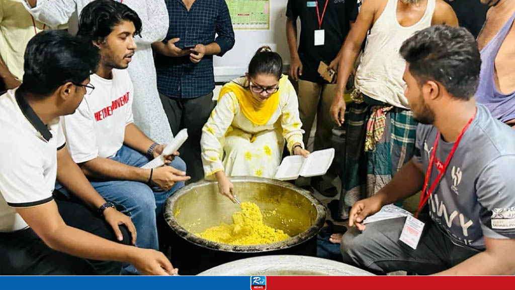 দেড় হাজার বন্যার্তকে রান্না করে খাওয়ালেন তৌসিফ-তিশা
