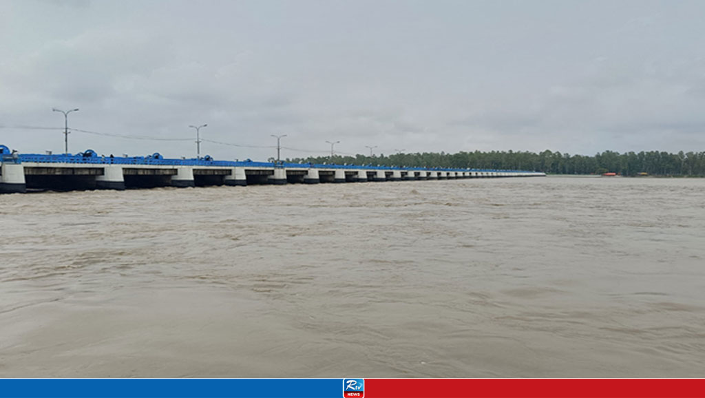 বিপৎসীমার ওপরে তিস্তার পানি, আতঙ্কে নদীপাড়ের মানুষ