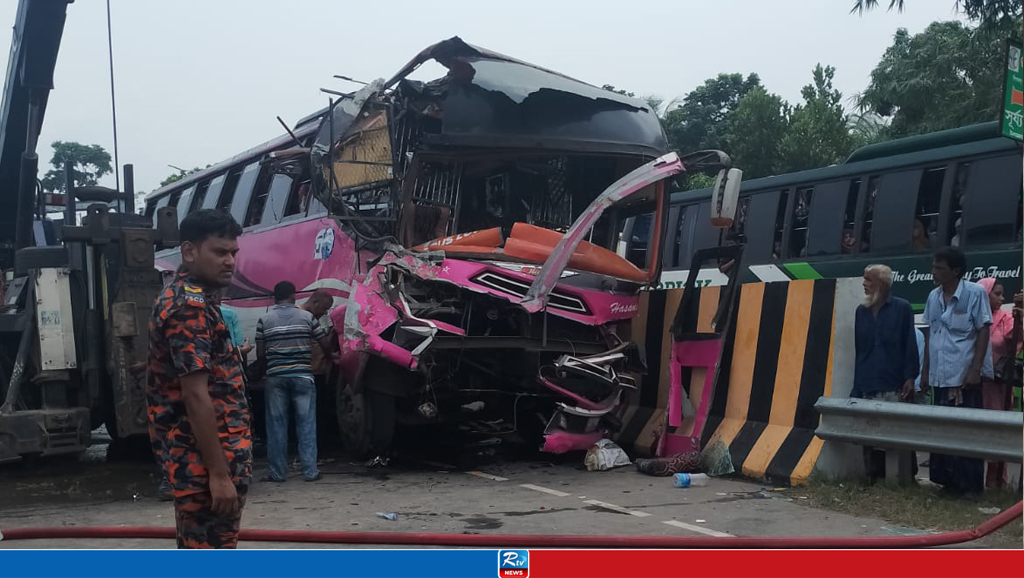 ঢাকা-ভাঙ্গা এক্সপ্রেসওয়েতে ত্রিমুখী সংঘর্ষ, নিহত ১