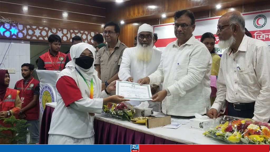 রেড ক্রিসেন্টের উদ্যোগে ৩৫০ শিক্ষার্থীকে প্রাথমিক চিকিৎসা প্রশিক্ষণ 