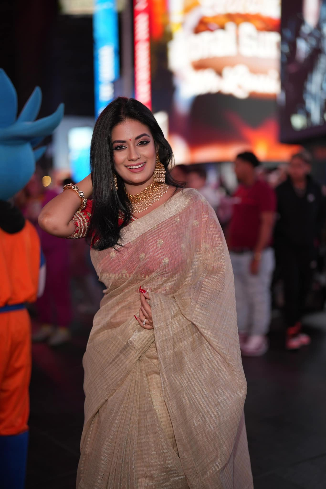 মন্দিরা চক্রবর্তী